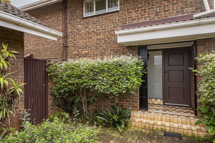 4 Bedroom Property for Sale in Summerstrand Eastern Cape